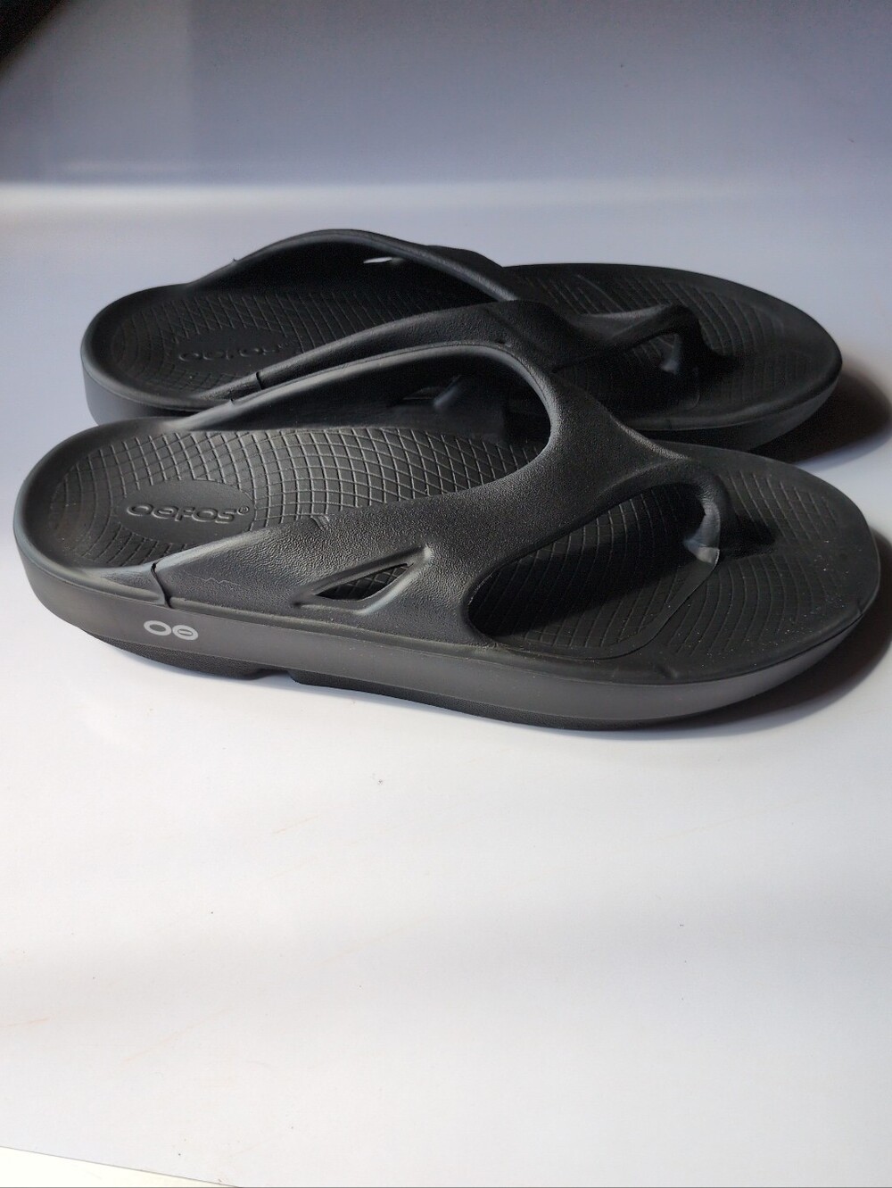 OOFOS Original Recovery Sandals Women’s 10 Mens 8 Black Thong Flip Flops Casual